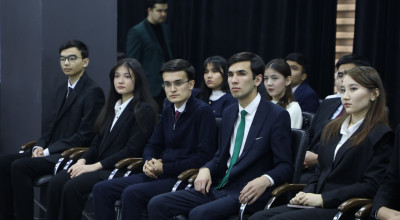 Yoshlar bilan ishlash yo‘nalishida 2025-yilda amalga oshirilgan ishlar hamda 2026-yilda bajarilishi rejalashtirilgan vazifalar yuzasidan davra suhbati o‘tkazildi.